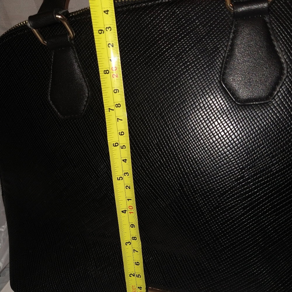 Black leather Aldo handbag